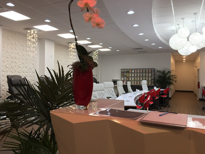 ​ Cần Thợ Nail