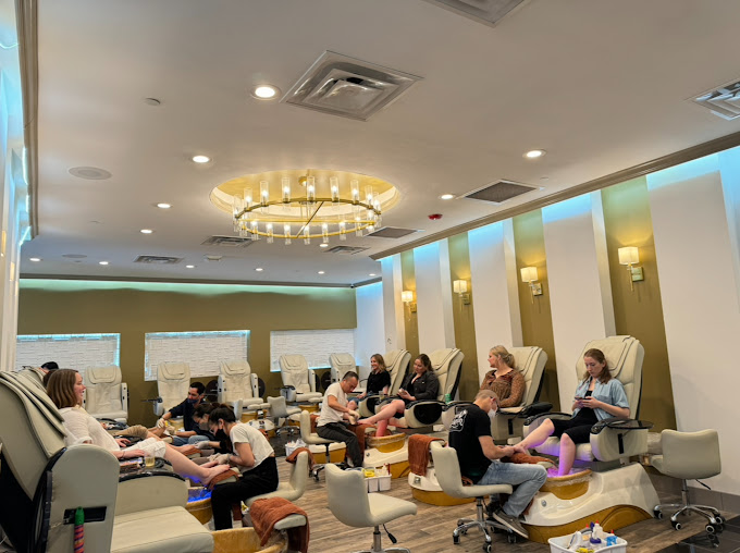 CẦN SANG GẤP TIỆM NAIL (CARY, NC) ĐÃ CÓ LƯỢNG KHÁCH…