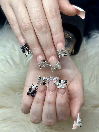 CẦN SANG GẤP TIỆM NAIL (CARY, NC) ĐÃ CÓ LƯỢNG KHÁCH…