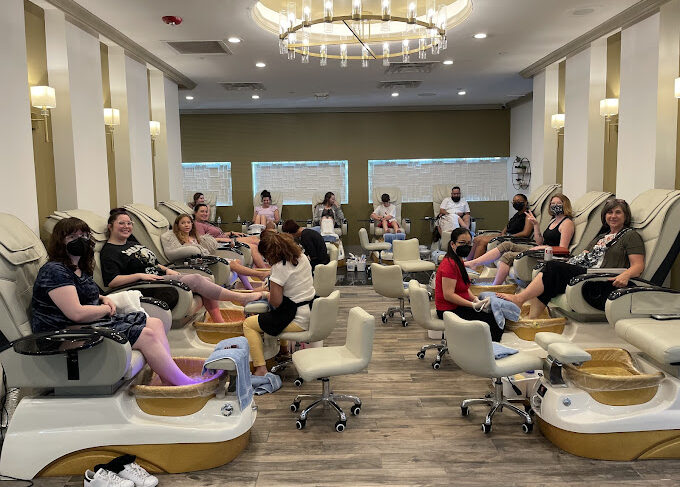 CẦN SANG GẤP TIỆM NAIL (CARY, NC) ĐÃ CÓ LƯỢNG KHÁCH…