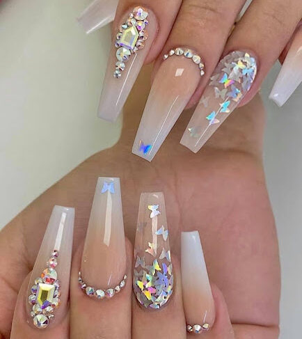 Cần Sang lại tiệm Nails!!