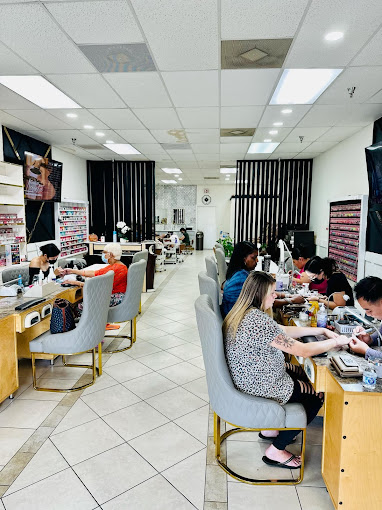 Cần Sang lại tiệm Nails!!